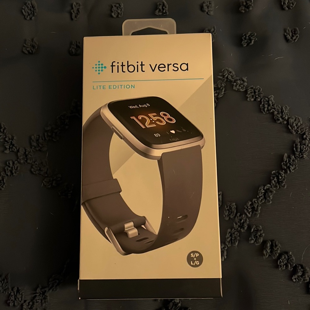 Fitbit versa lite edition